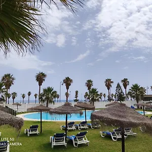  Apartamento Apartamento De Lujo En Primera Linea Playa, Piscina, Tenis, Padel, Gimnasio, Wifi, Garaje